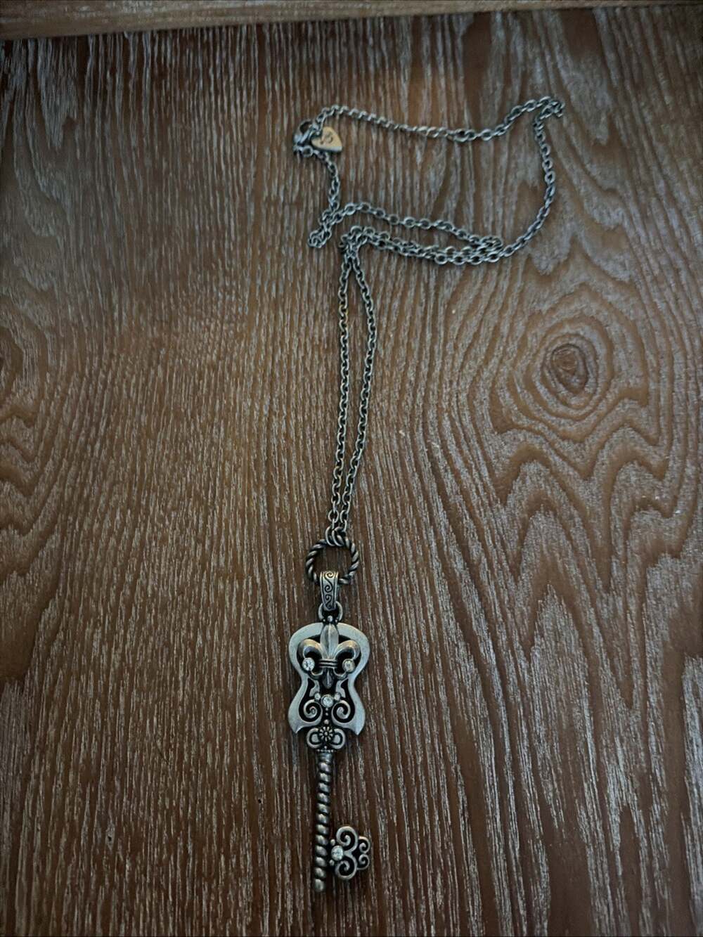 Vintage Hard Rock Cafe Crystal Guitar Skeleton Key Pendant Necklace 1990s